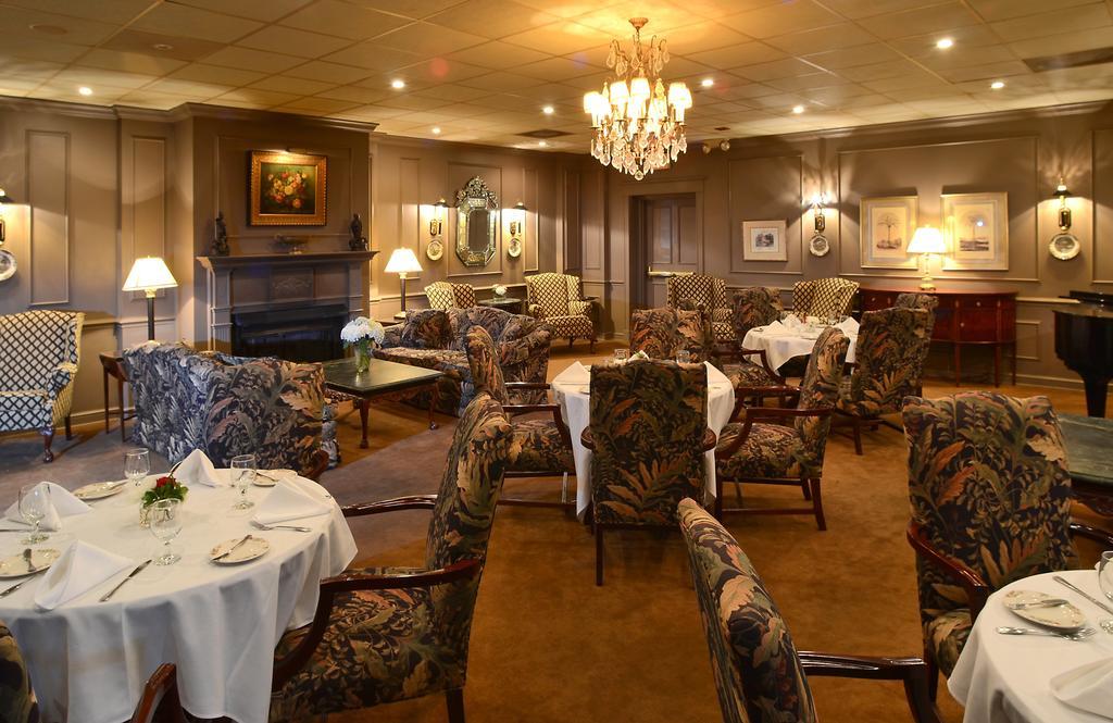 Phoenix Inn Of Гринвилл Ресторан фото